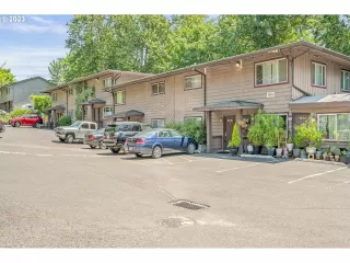 Photo #1: 23651033 Listing