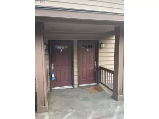 Photo #4: 23651033 Listing