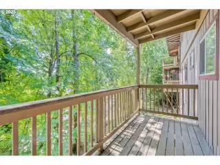 Photo #6: 23651033 Listing