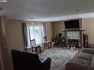 Photo #5: 23652079 Listing 