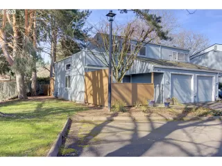 Photo #2: 23652714 Listing 