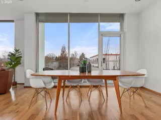 Photo #3: 23653340 Listing 