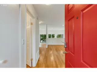 Photo #2: 23654197 Listing 
