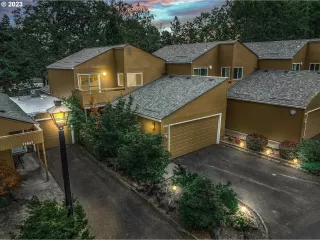 Photo #1: 23655923 Listing 