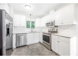 Photo #3: 23655923 Listing 