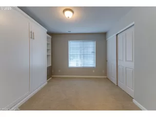 Photo #3: 23656513 Listing