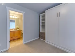 Photo #4: 23656513 Listing