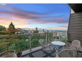 Photo #5: 23657153 Listing 