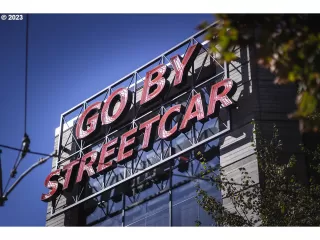 Photo #2: 23659726 Listing