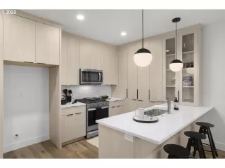 Photo #2: 23660206 Listing