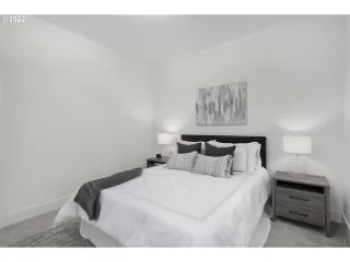 Photo #6: 23660206 Listing