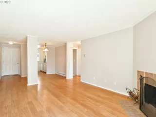 Photo #2: 23661567 Listing 