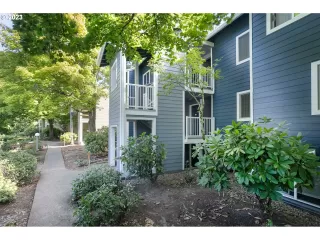 Photo #2: 23662275 Listing