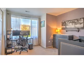 Photo #4: 23662291 Listing