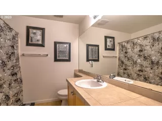 Photo #6: 23662291 Listing