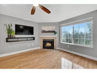 Photo #4: 23664801 Listing 