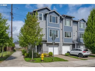 Photo #2: 23665536 Listing 