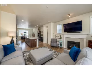 Photo #6: 23665536 Listing 