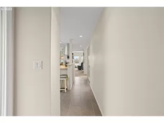 Photo #2: 23665764 Listing