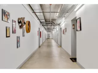 Photo #2: 23666147 Listing 