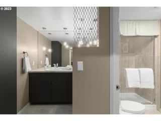 Photo #2: 23666394 Listing