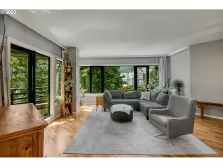 Photo #1: 23666493 Listing 