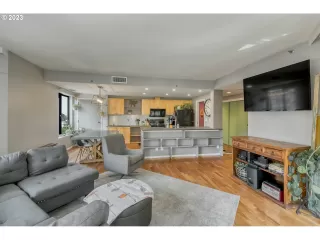 Photo #4: 23666493 Listing 