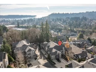 Photo #2: 23667368 Listing