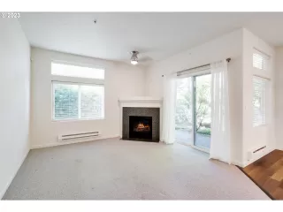 Photo #3: 23668018 Listing 