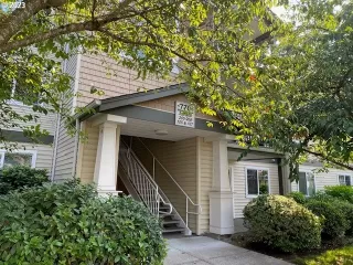 Photo #1: 23668113 Listing