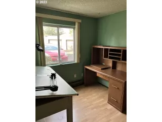 Photo #3: 23668425 Listing