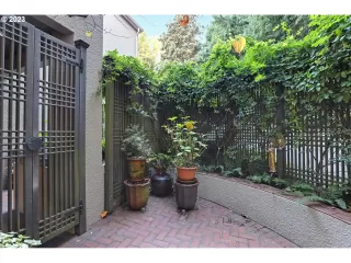 Photo #1: 23668488 Listing