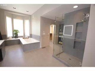 Photo #5: 23669590 Listing 