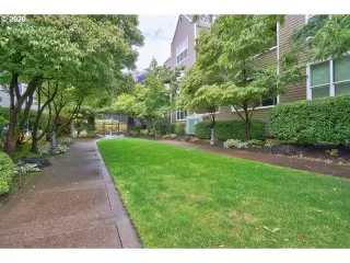 Photo #1: 23672095 Listing