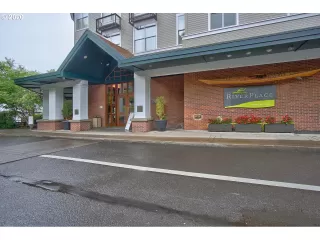 Photo #2: 23672095 Listing