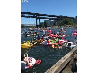 Photo #3: 23672095 Listing