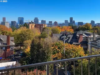 Photo #2: 23672253 Listing 