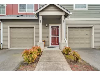 Photo #2: 23673877 Listing 