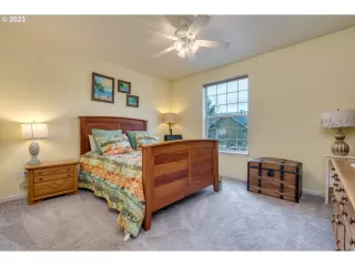 Photo #6: 23673877 Listing 