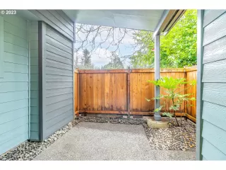 Photo #1: 23676306 Listing