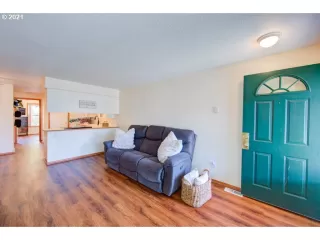 Photo #4: 23676774 Listing 