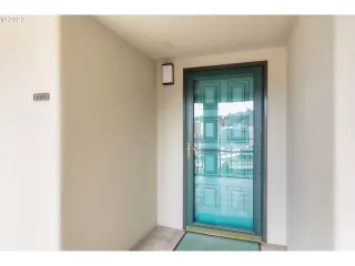 Photo #1: 23677068 Listing