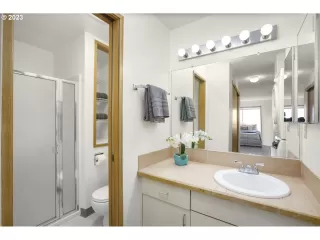 Photo #5: 23677289 Listing 