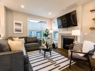 Photo #1: 23677711 Listing