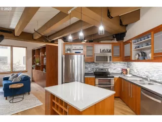 Photo #2: 23678440 Listing