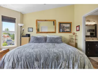 Photo #2: 23678570 Listing