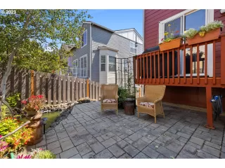 Photo #4: 23678570 Listing