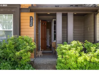 Photo #5: 23679702 Listing 