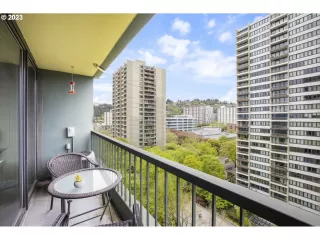 Photo #3: 23680106 Listing 