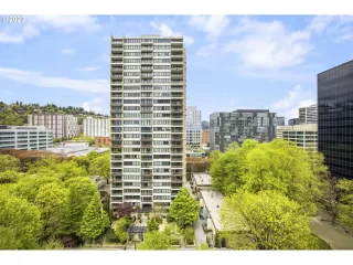 Photo #5: 23680106 Listing 